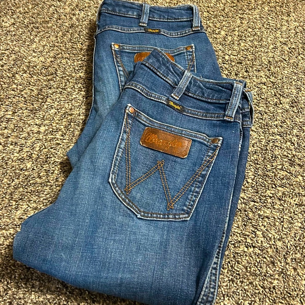 Women’s retro wrangler jeans
